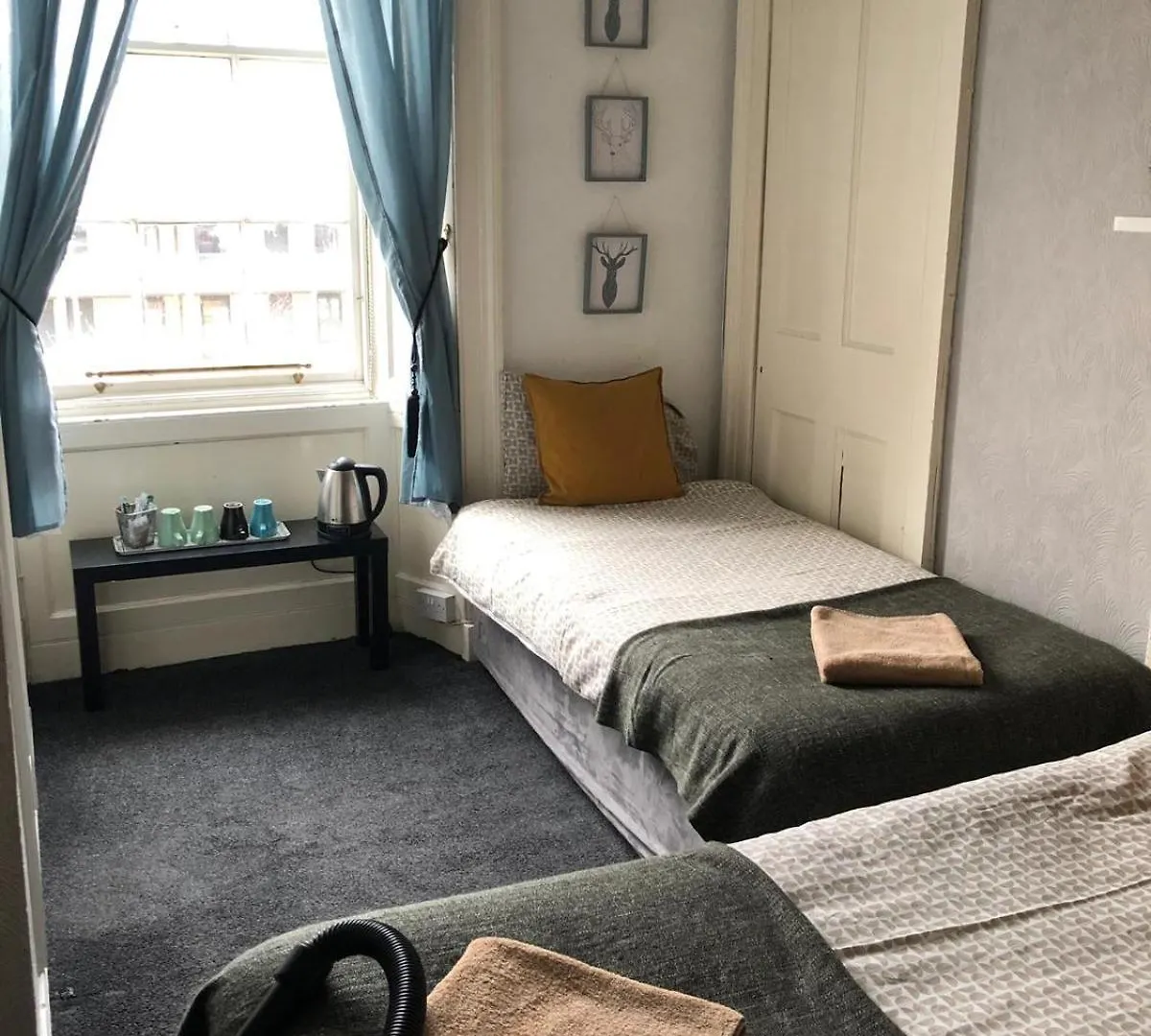 The Kingsview Townhouse - Boutique Hostel Edimburgo
