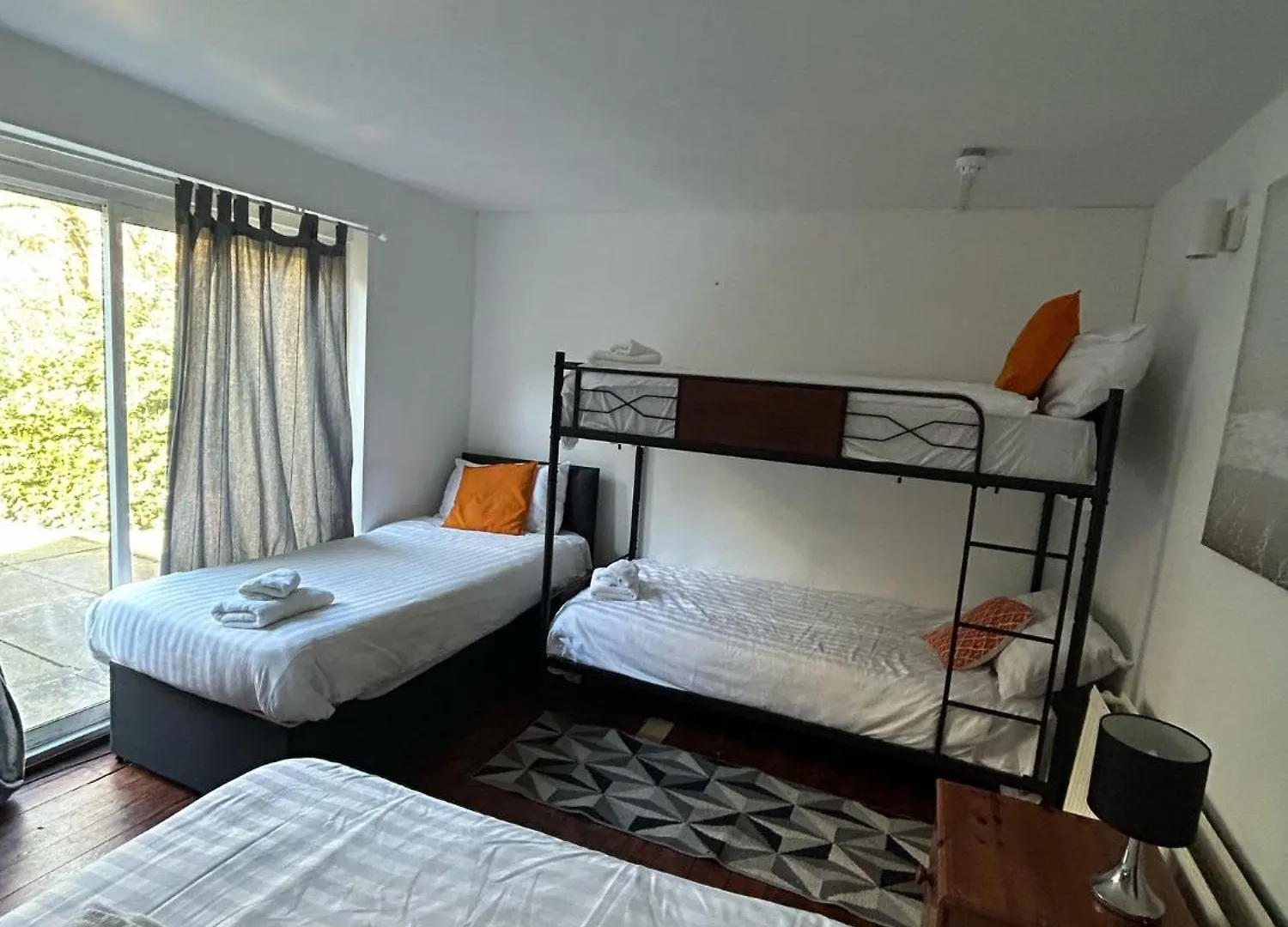 The Kingsview Townhouse - Boutique Hostel Edimburgo Reino Unido