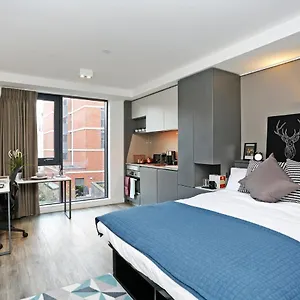 Apartmanhotel Joivy At Fountainbridge - Adults Only - Breakfast Buffet, Edinburgh