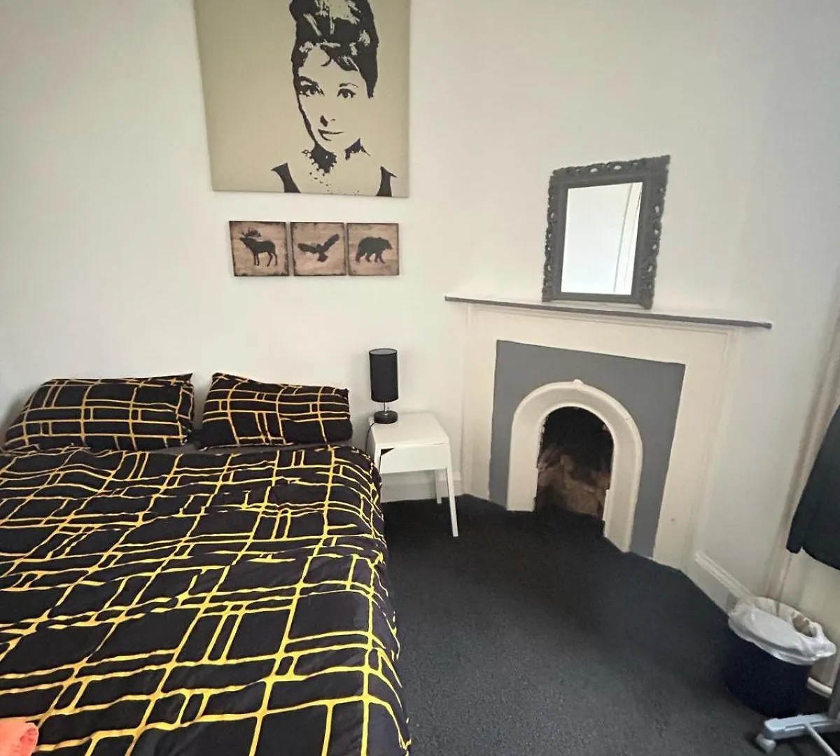 The Kingsview Townhouse - Boutique Hostel Edynburg